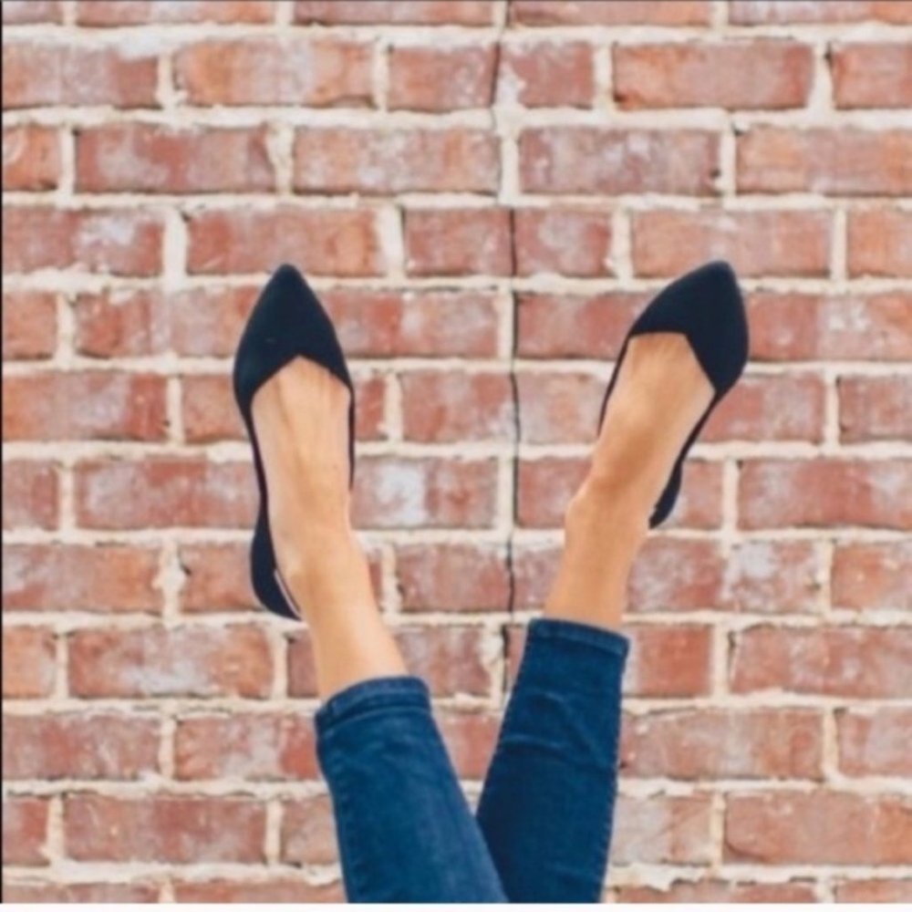 ROTHY’s  | The Point in Black w/White Halo RARE